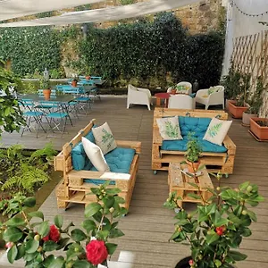 Borgo Vergini Garden Bed & Breakfast Napels